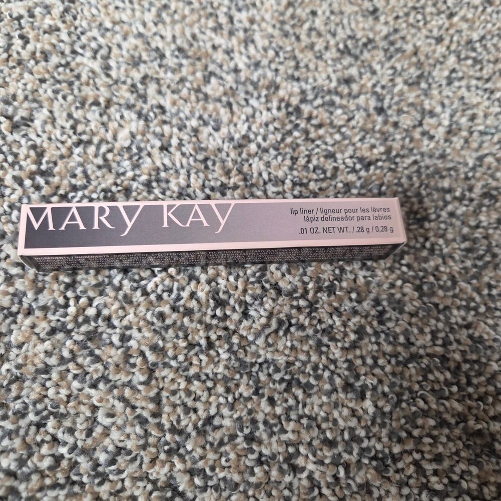 Mary Kay Lip Liner Clear Clair 048453 Retractable Anti-Feathering Pencil 0.01 oz